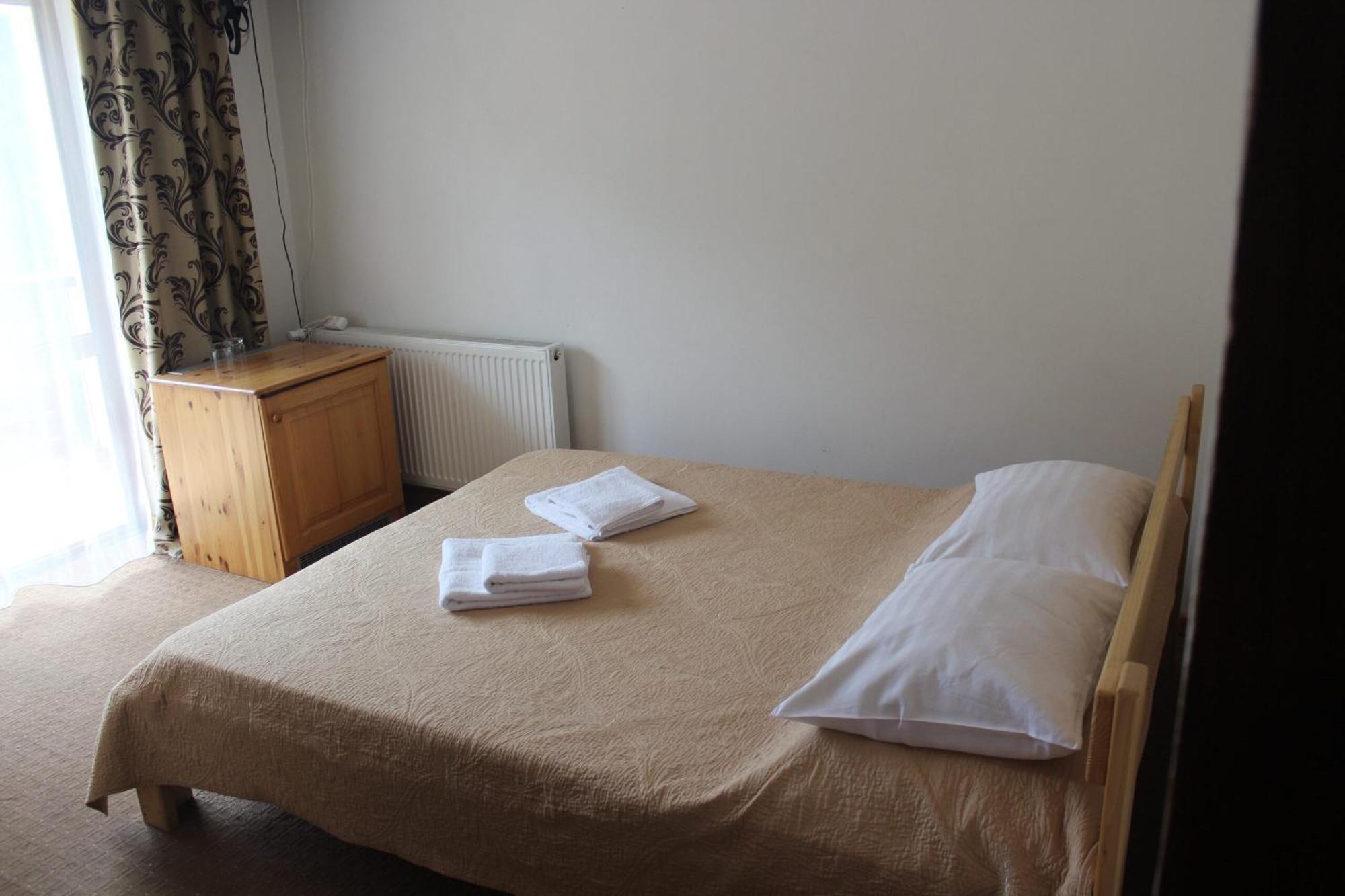 Біля Витягу Slavske Room photo