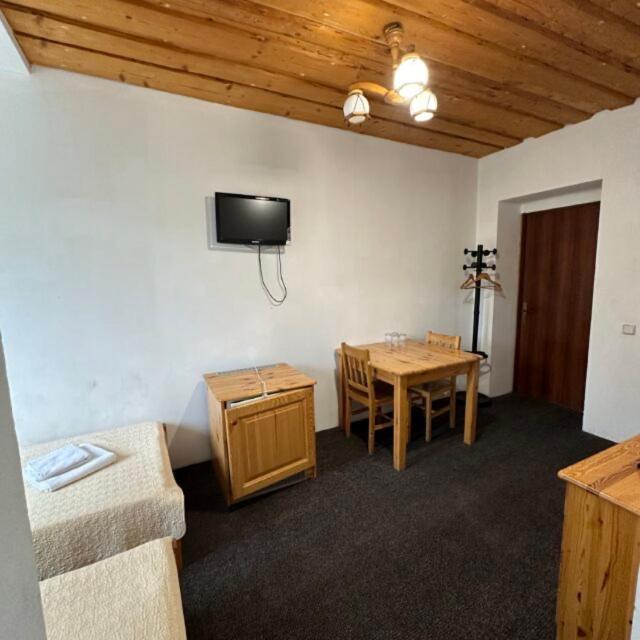 Біля Витягу Slavske Room photo