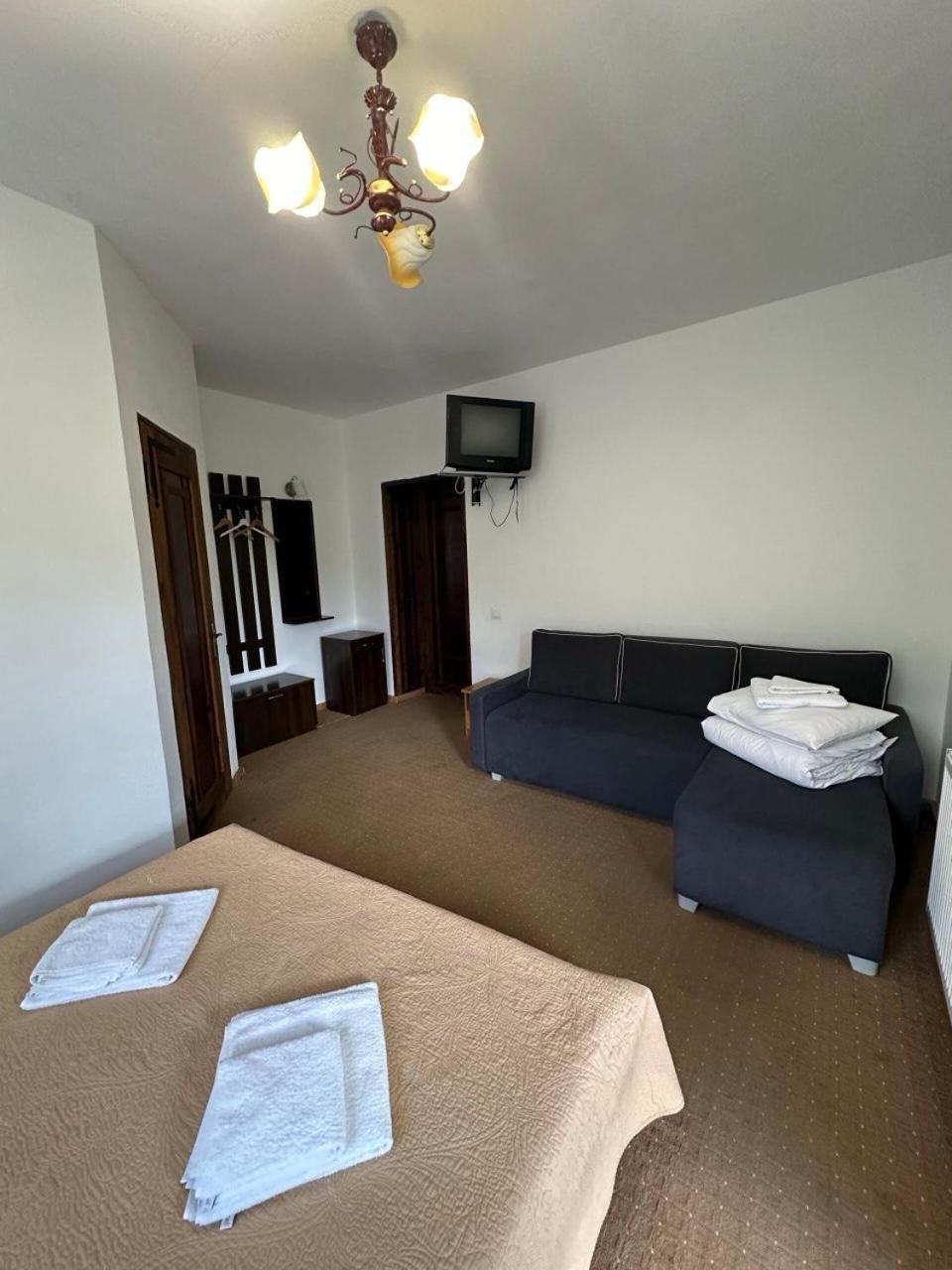 Біля Витягу Slavske Room photo
